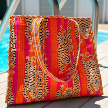 Load image into Gallery viewer, FOLKLORE COUTURE QUILTED TOTE BAG PINK/ORANGE