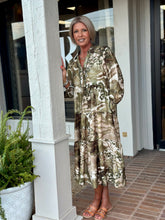 Load image into Gallery viewer, Mixed Abstract Print Tiered Maxi Dress
