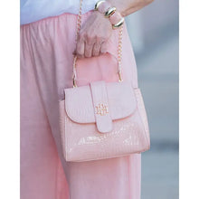Load image into Gallery viewer, CAROLINE HILL TUCKER HANDBAG BLUSH
