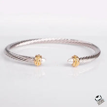 Load image into Gallery viewer, Classic Cable Bangle
