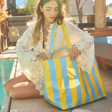 Load image into Gallery viewer, Consuela Grab 'n' Go Jumbo Surfside
